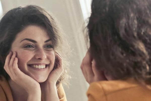 Das Transformationsgeheimnis: Wie Kosmetik mit Enzymen die Haut erneuert!