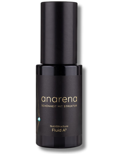 Anarena Fluid A3 – innovatives Pflegefluid in einer eleganten schwarzen Flasche mit goldenen Akzenten.